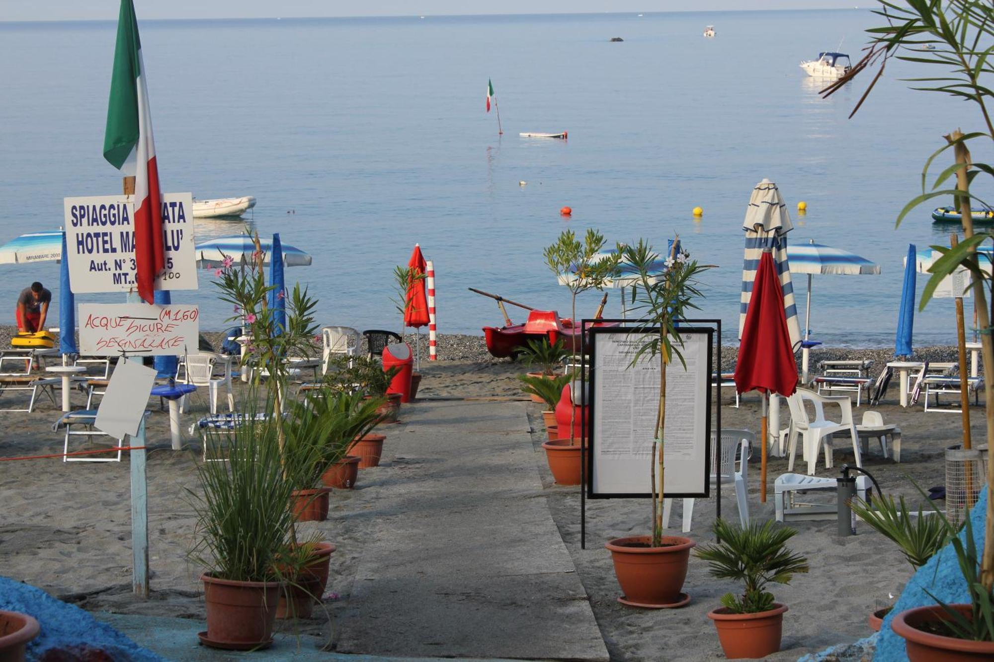 Hotel Ristorante Mareblu Amantea Exterior photo