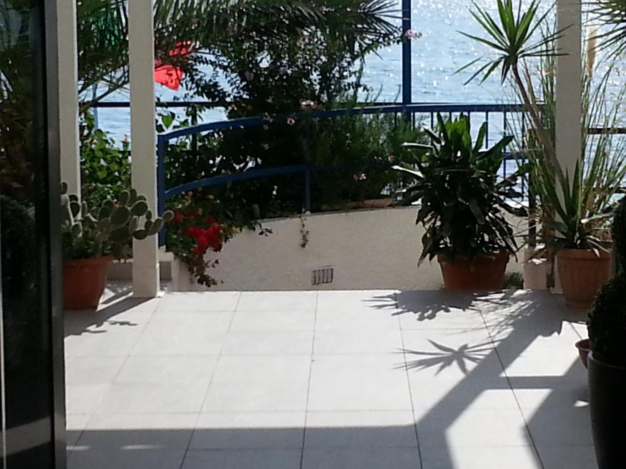 Hotel Ristorante Mareblu Amantea Exterior photo
